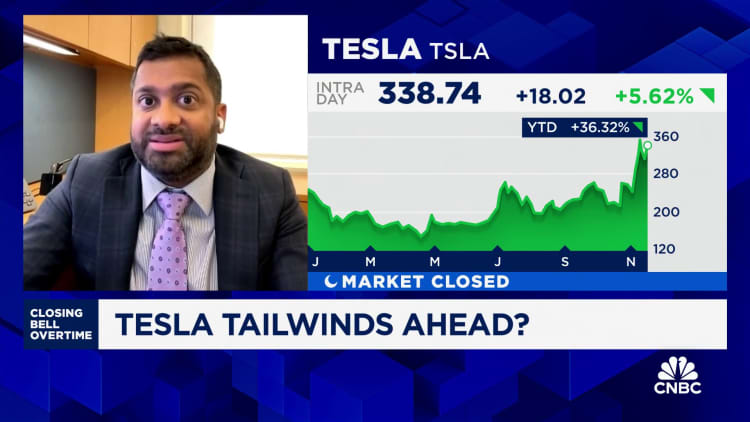 RBC'den Tom Narayan, otonom sürüşün Tesla'nın piyasa değerini araba satışlarından daha fazla haklı çıkardığını söylüyor